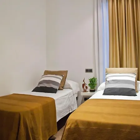Apartment Flat With Views To Sagrada Famila